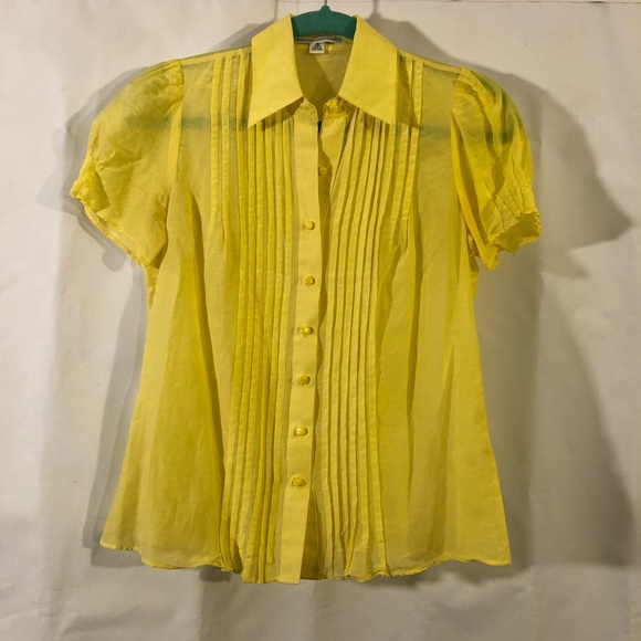 🌈💜Banana Republic Button Down Top - Picture 2 of 6